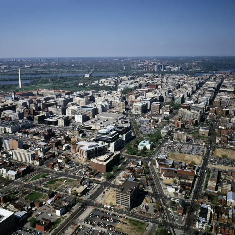 Washington, D.C. reference photograph used to illustrate visible feature interpretation.
